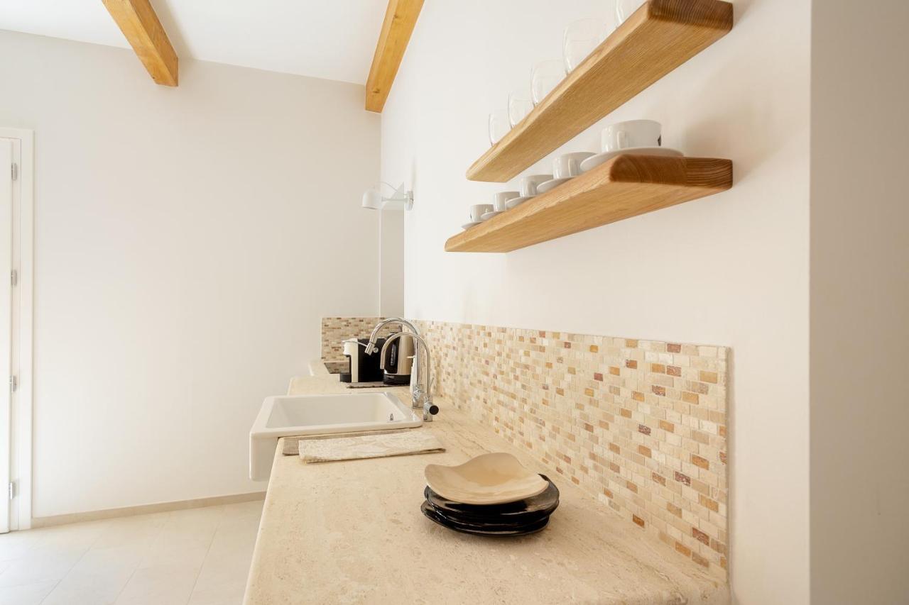 La Via Rooms And Terrace Olbia Esterno foto