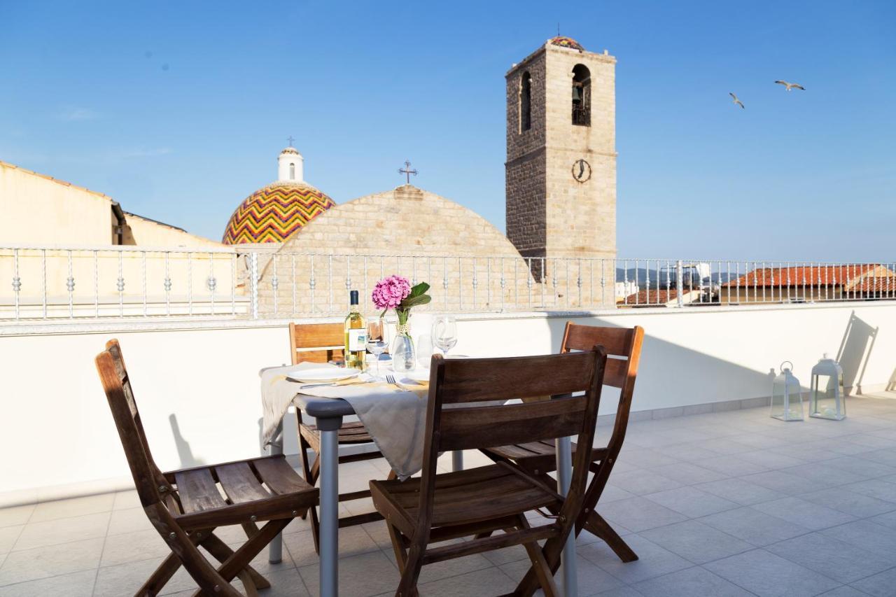 La Via Rooms And Terrace Olbia Esterno foto