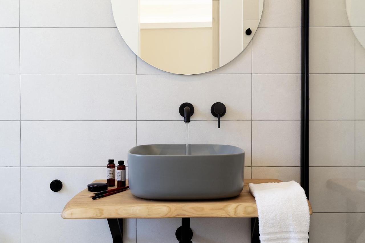 La Via Rooms And Terrace Olbia Esterno foto